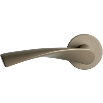 GPF1340.A4-00L Kino Champagne blend door handle on rose pointing left 50x8mm